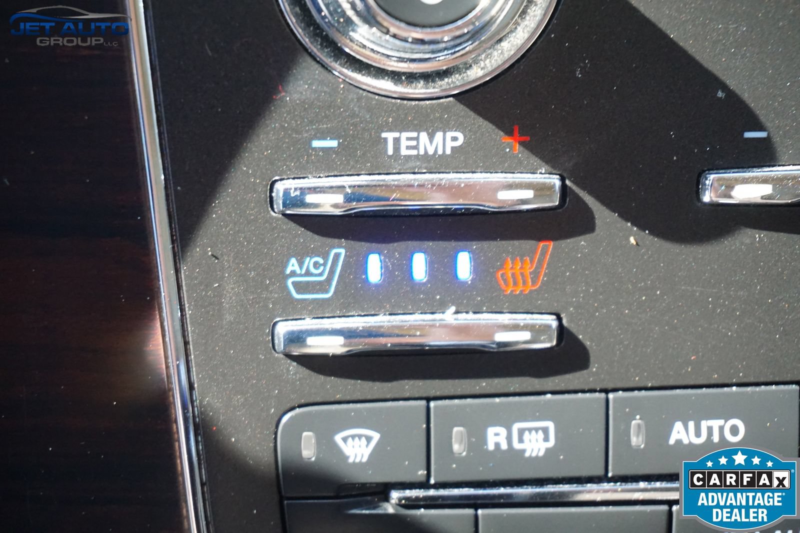 Used 2015 Lincoln Navigator 4WD w/ Equipment Group 101A Reserve image 39
