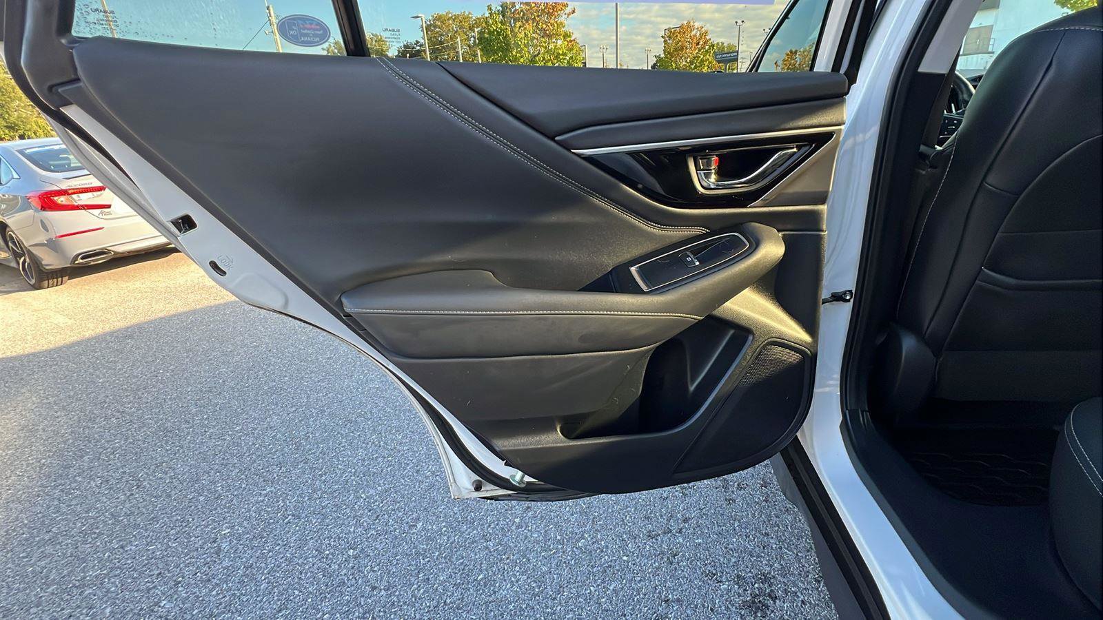 Used 2022 Subaru Outback Limited image 17