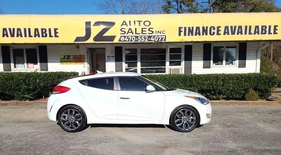 Used 2014 Hyundai Veloster RE:FLEX Edition image 4