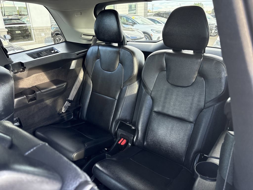 Used 2021 Volvo XC90 T6 Momentum w/ Advanced Package image 29