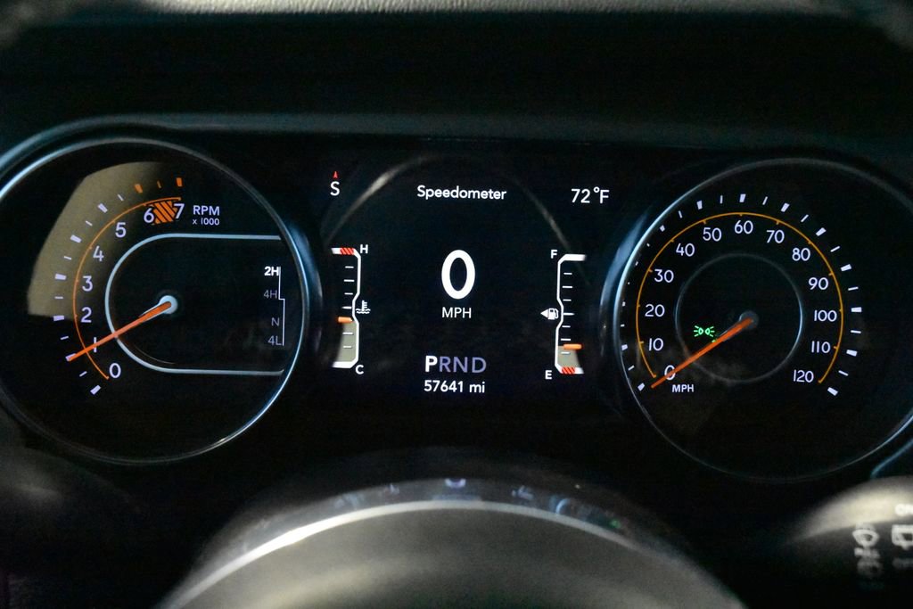 Used 2021 Jeep Wrangler Unlimited Sahara w/ Uconnect 4C Nav & Sound Group AWD/4WD image 18