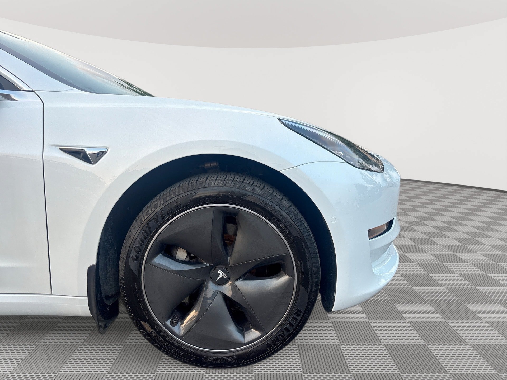 Used 2020 Tesla Model 3 Standard Range RWD image 30