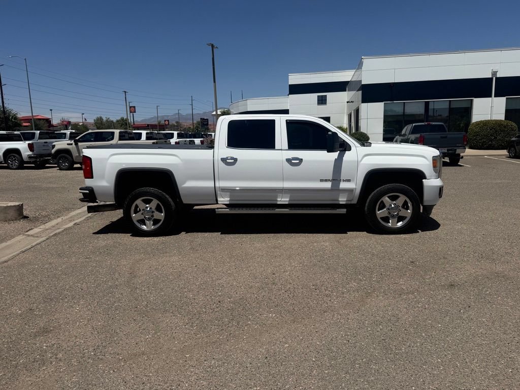 Used 2015 GMC Sierra 2500 Denali w/ Duramax Plus Package AWD/4WD image 5
