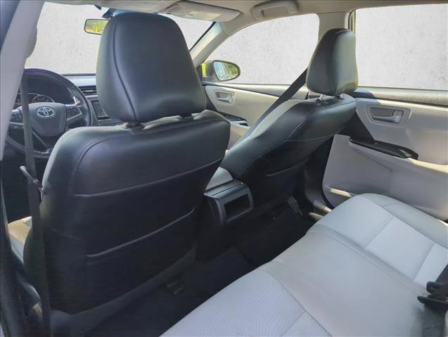 Used 2016 Toyota Camry SE FWD image 22