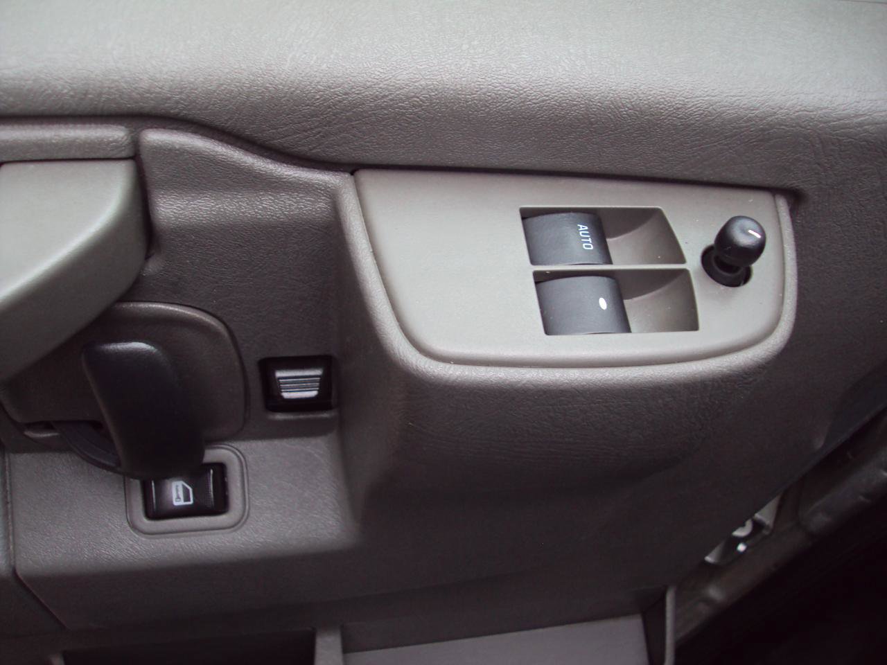 Used 2019 Chevrolet Express 3500 LS RWD image 18