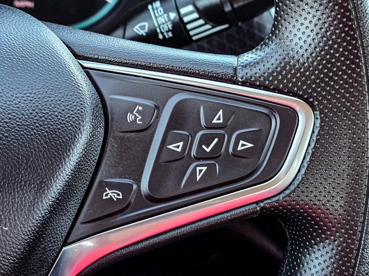 Certified 2025 Chevrolet Malibu LT FWD image 26