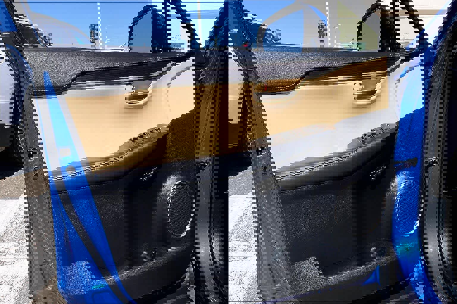 Used 2016 Lexus NX 300h FWD w/ Luxury Package image 19