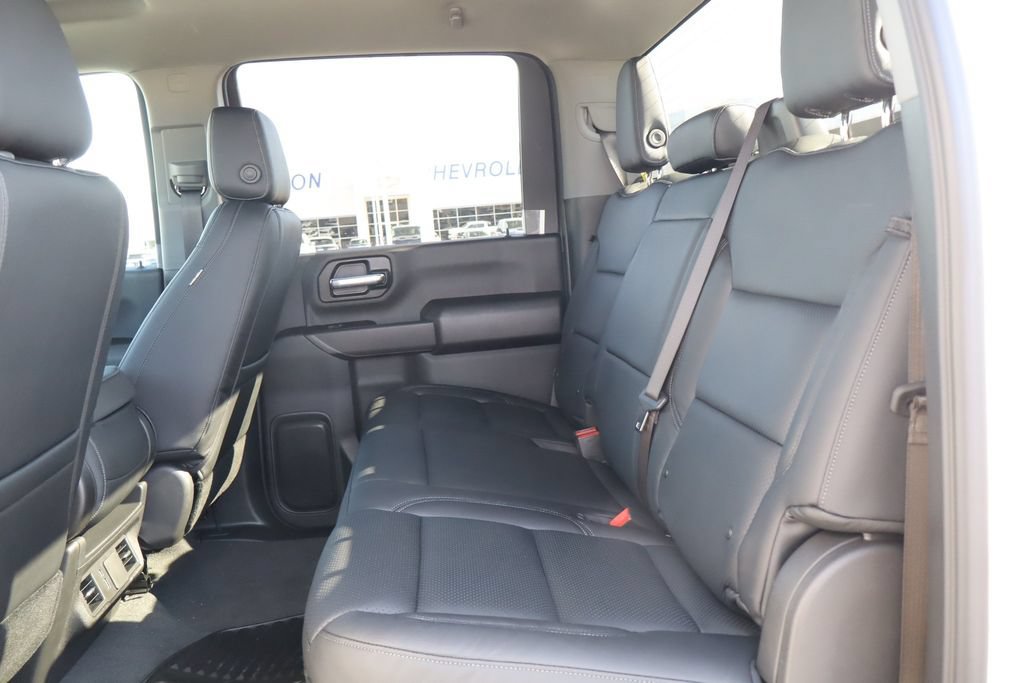New 2026 Chevrolet Silverado 2500 Custom w/ Custom Value Package AWD/4WD image 32