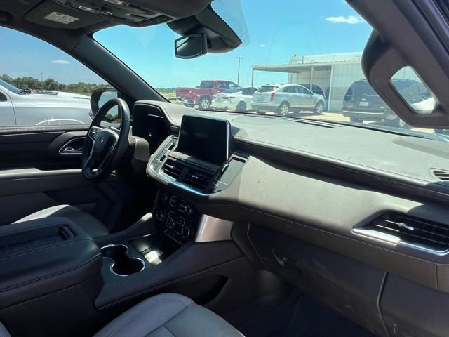 Used 2024 Chevrolet Suburban Z71 w/ Luxury Package AWD/4WD image 5