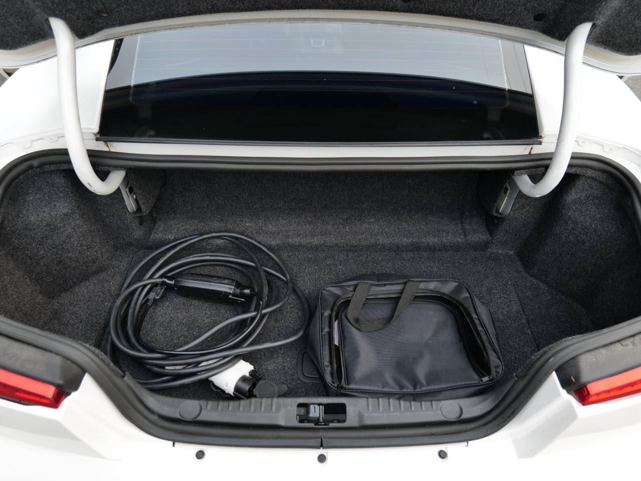 Used 2012 Fisker Karma EcoSport RWD image 49