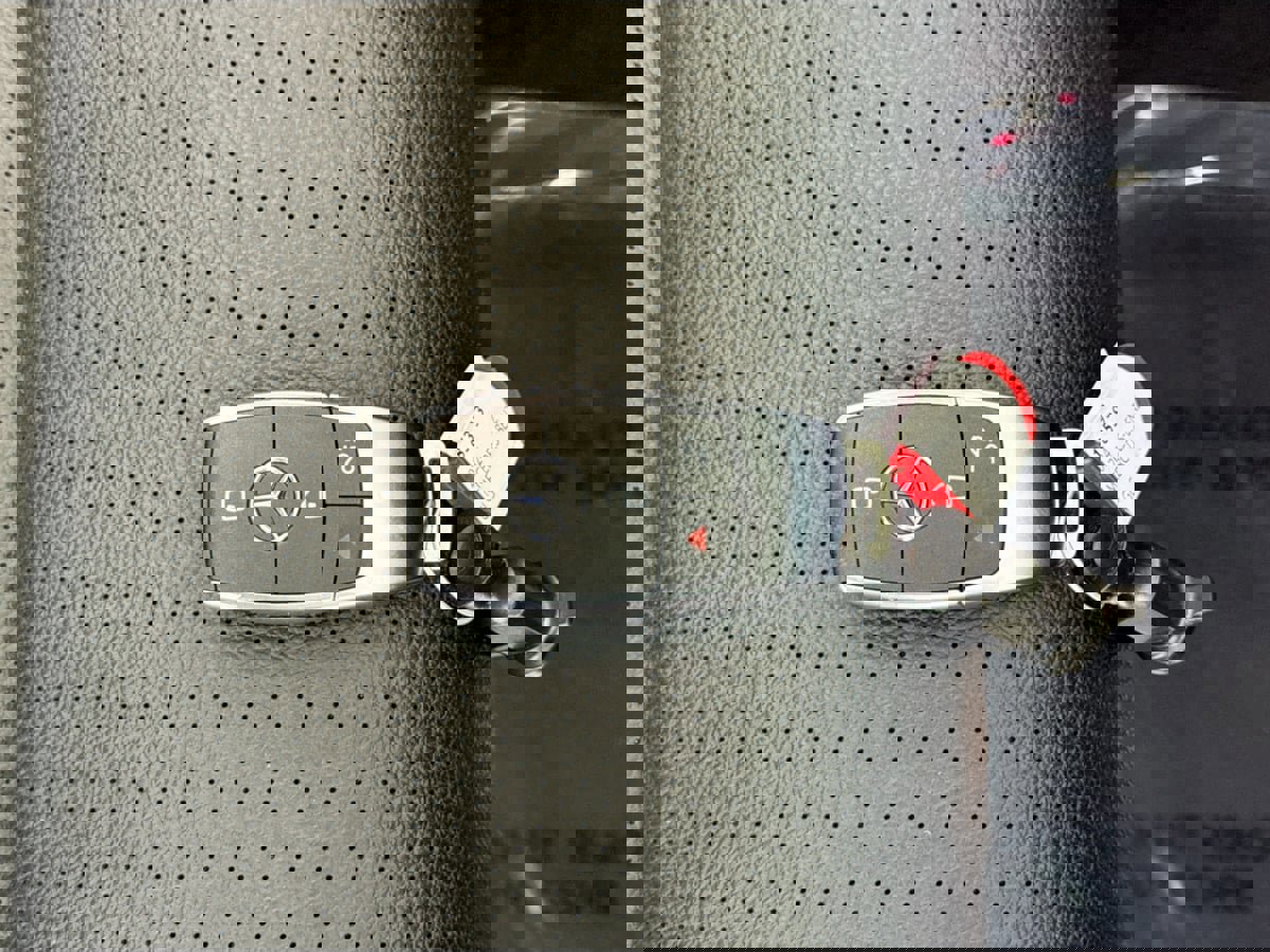 Used 2024 Mercedes-Benz GLS 450 4MATIC image 44