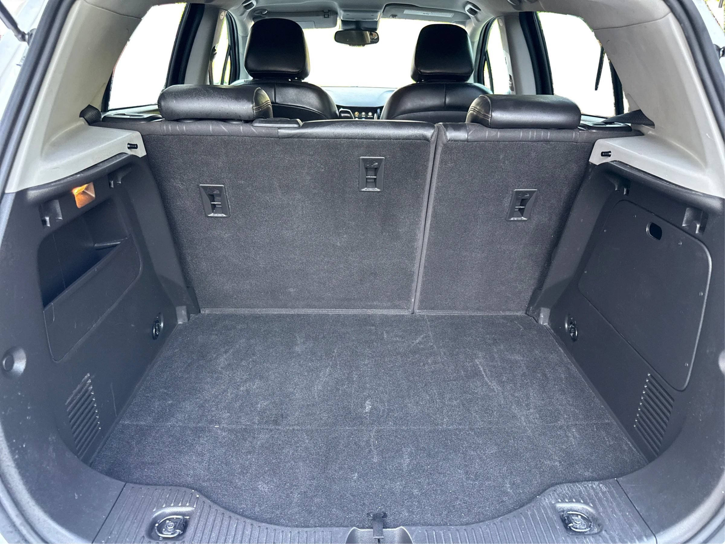 Used 2019 Chevrolet Trax LT w/ LT Convenience Package FWD image 13