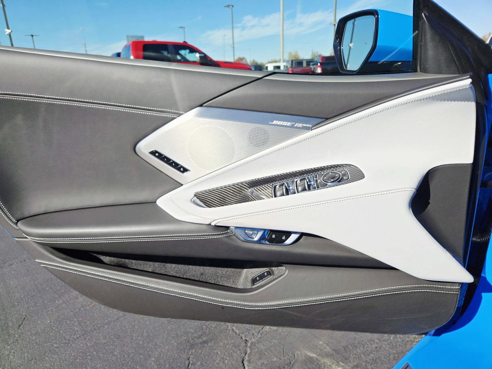 Used 2022 Chevrolet Corvette Stingray Premium Conv w/ Z51 Performance Package image 37