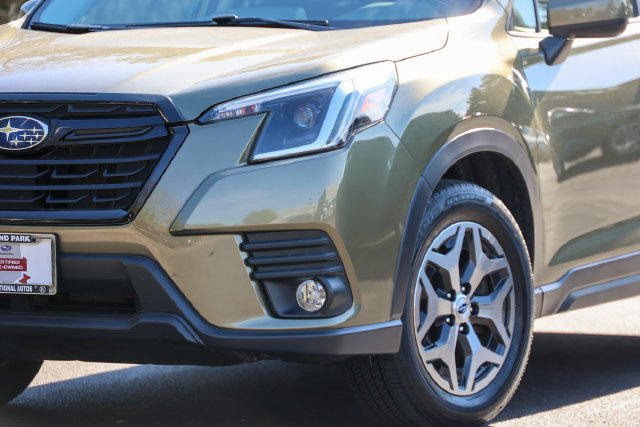 Certified 2023 Subaru Forester Premium AWD/4WD image 15