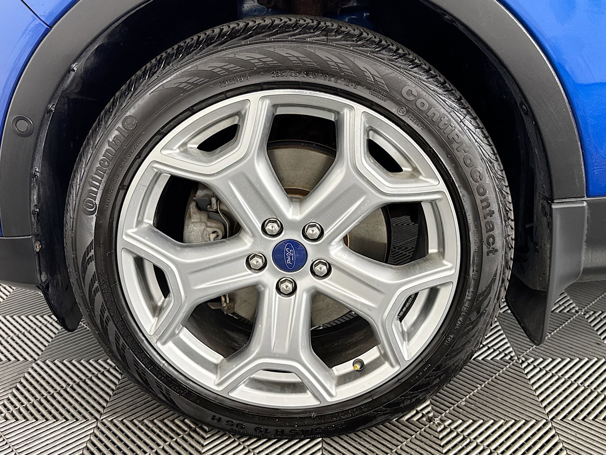 Used 2019 Ford Escape Titanium image 65