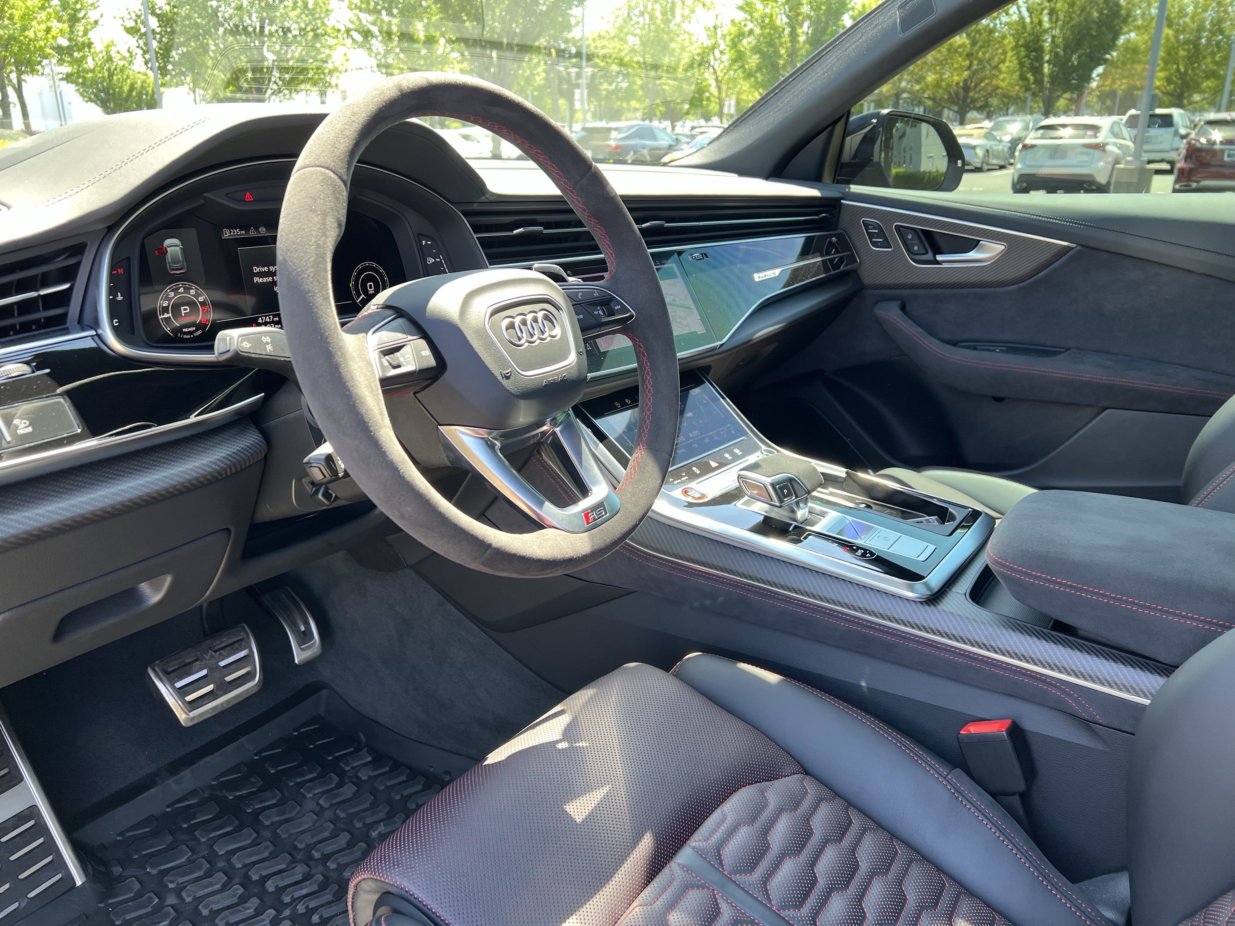 Certified 2025 Audi RS Q8 performance AWD/4WD image 17