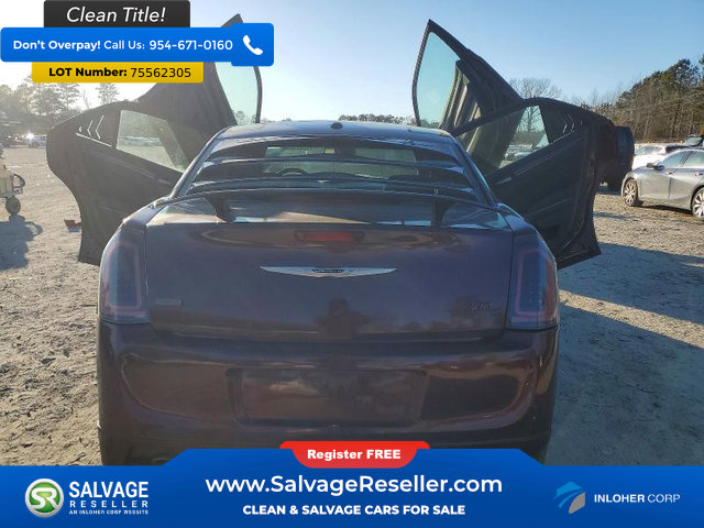 Used 2014 Chrysler 300 C image 16