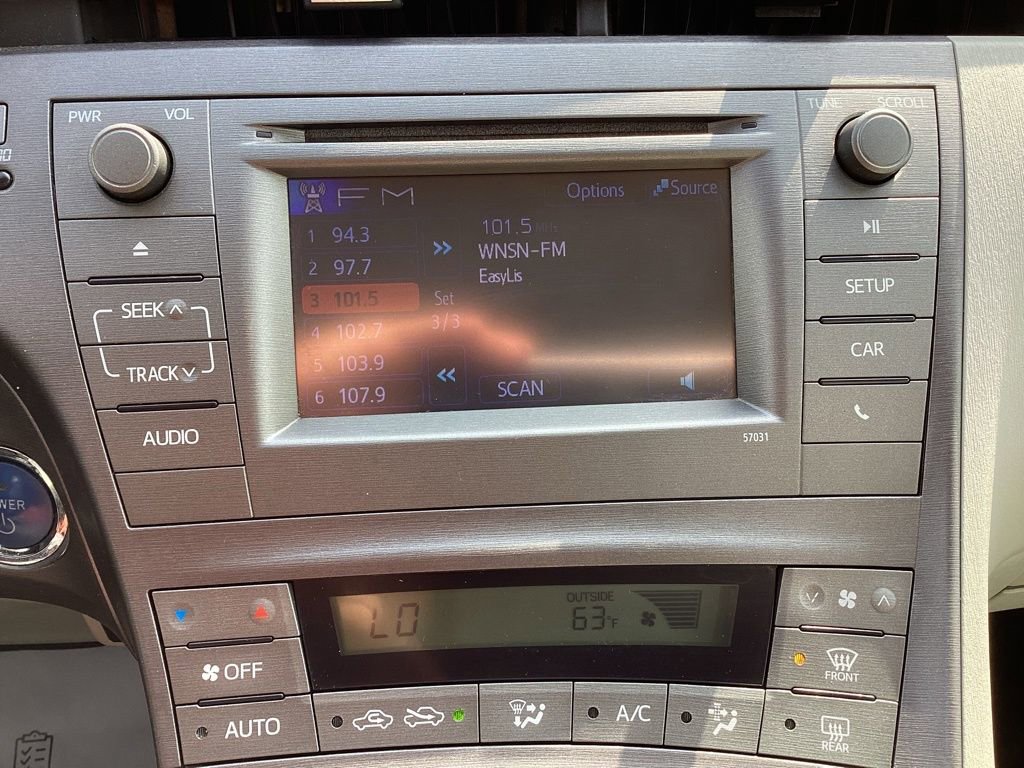 Used 2012 Toyota Prius Two FWD image 3