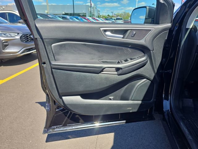 Used 2023 Ford Edge SEL w/ Convenience Package AWD/4WD image 11