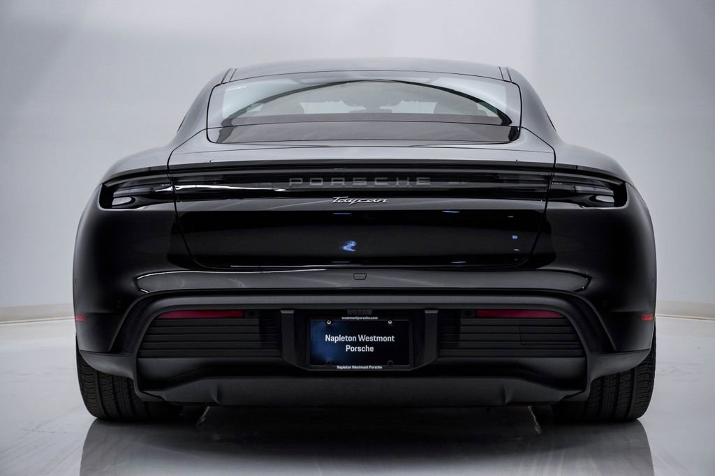 Certified 2025 Porsche Taycan image 10