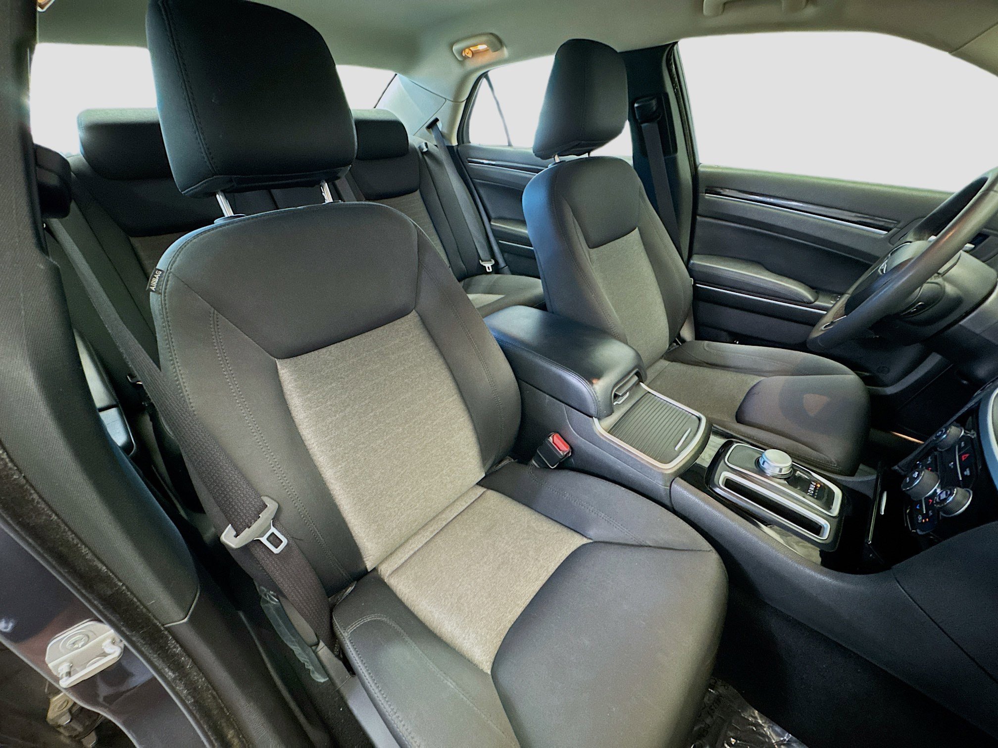 Used 2023 Chrysler 300 Touring image 17
