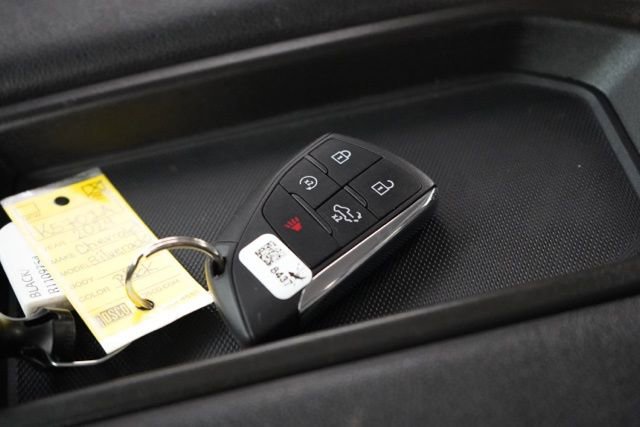 Used 2024 Chevrolet Silverado 2500 Custom w/ Custom Value Package image 34