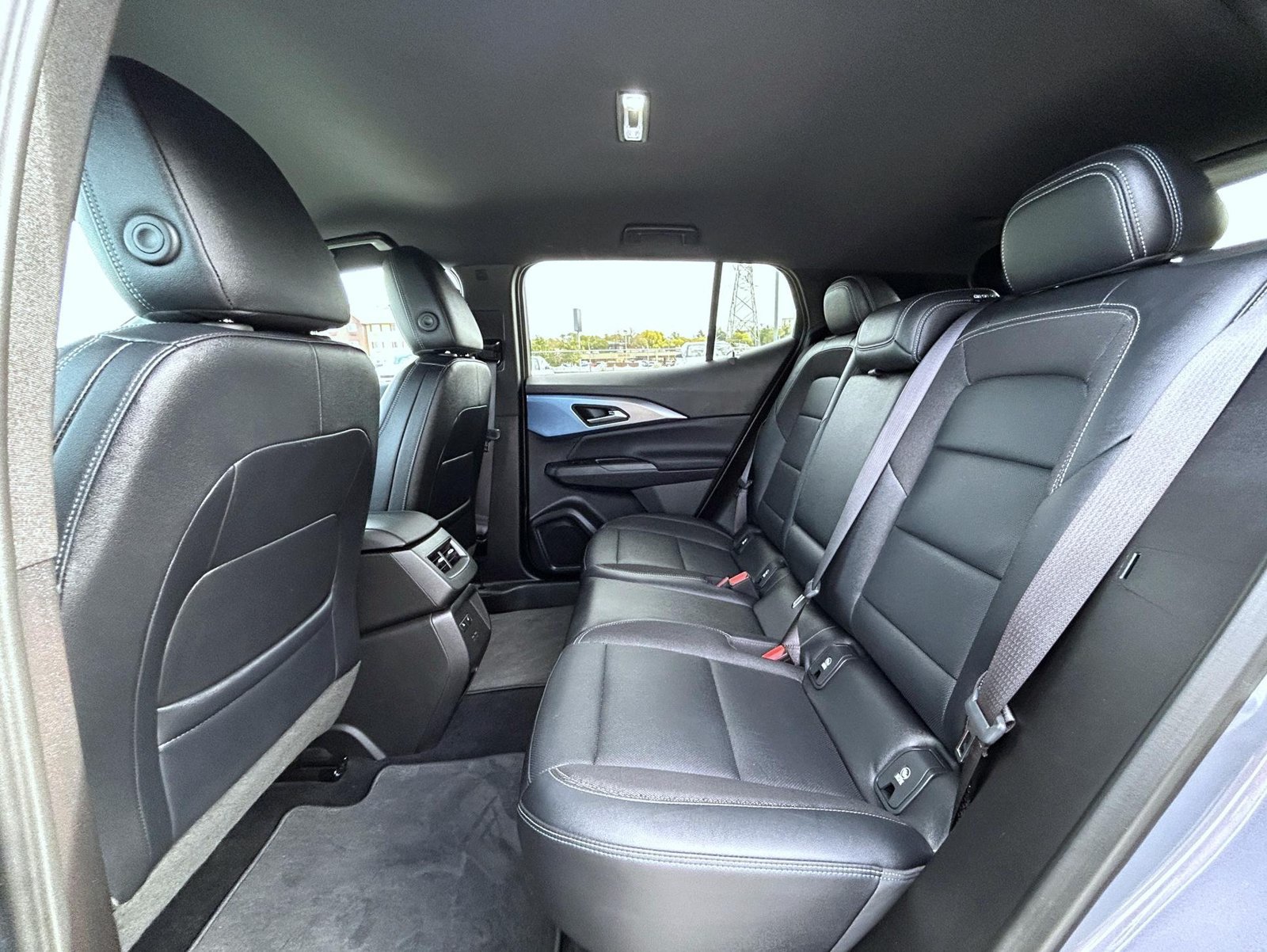 Certified 2025 Chevrolet Equinox EV LT w/ Convenience Package II AWD/4WD image 21