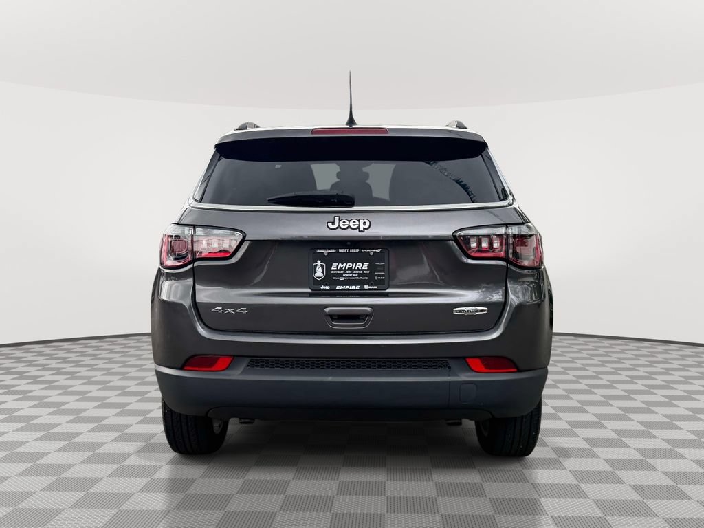 Used 2023 Jeep Compass Latitude AWD/4WD image 6