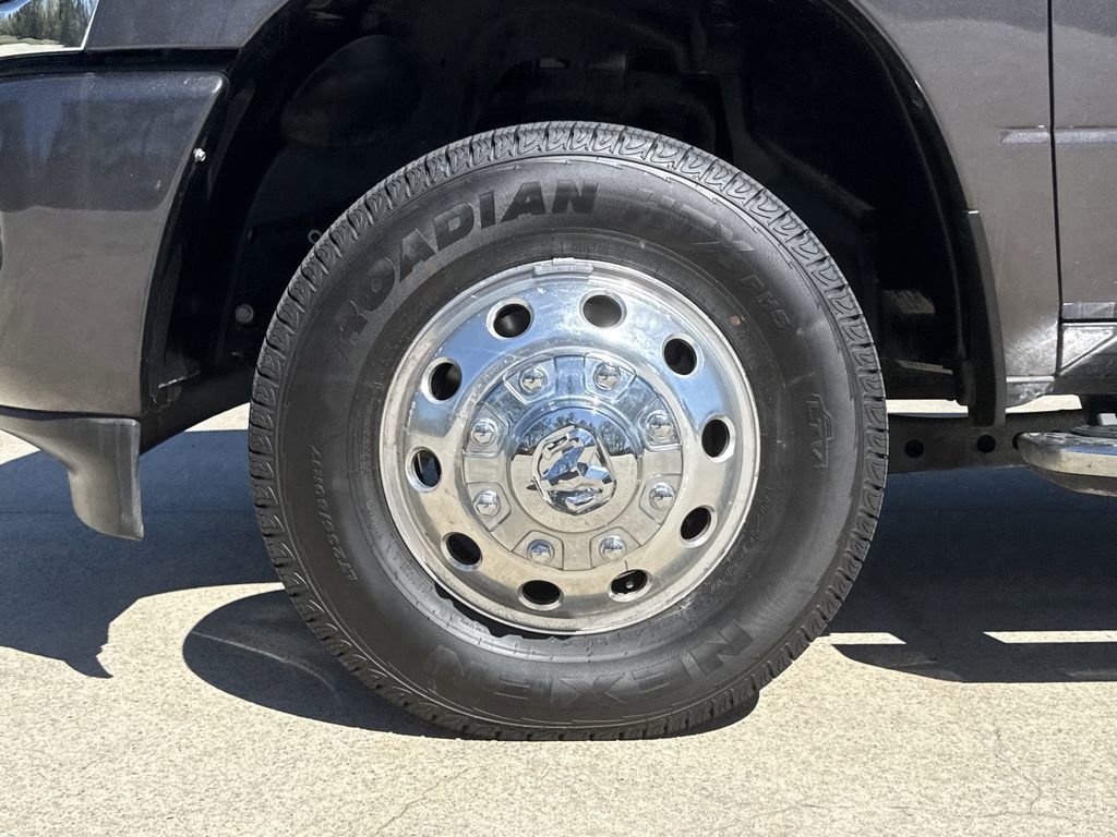 Used 2025 RAM 3500 Laramie image 9