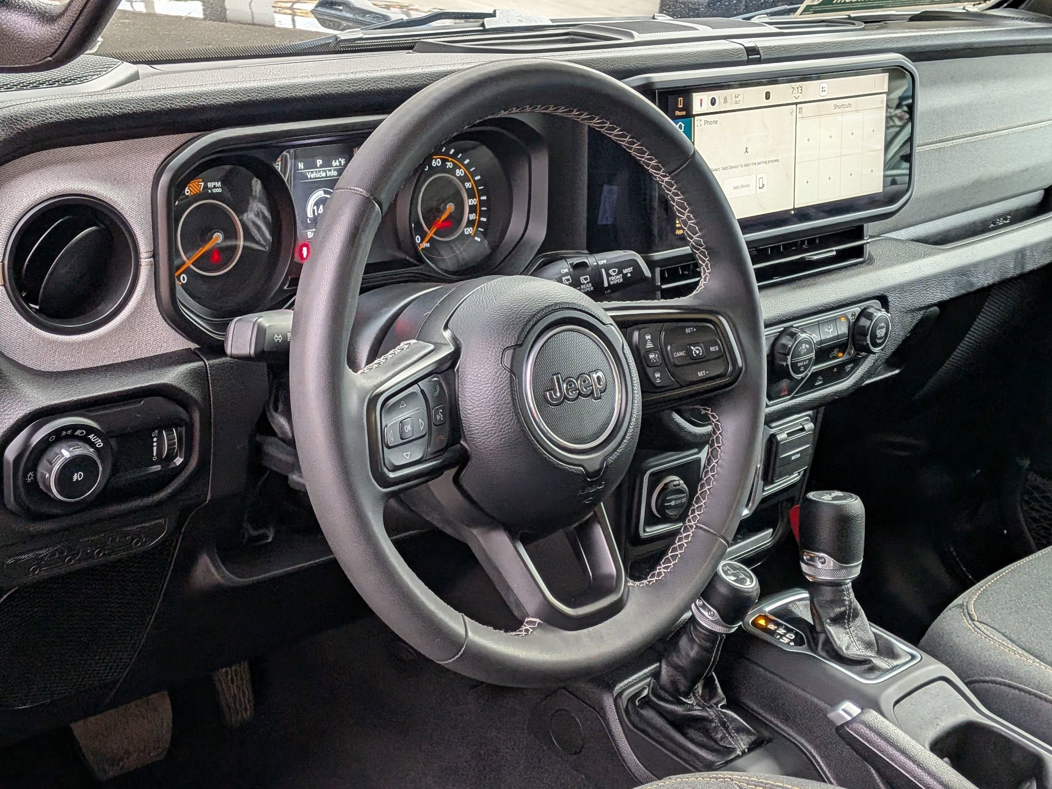 Used 2025 Jeep Wrangler Unlimited Sport AWD/4WD image 13