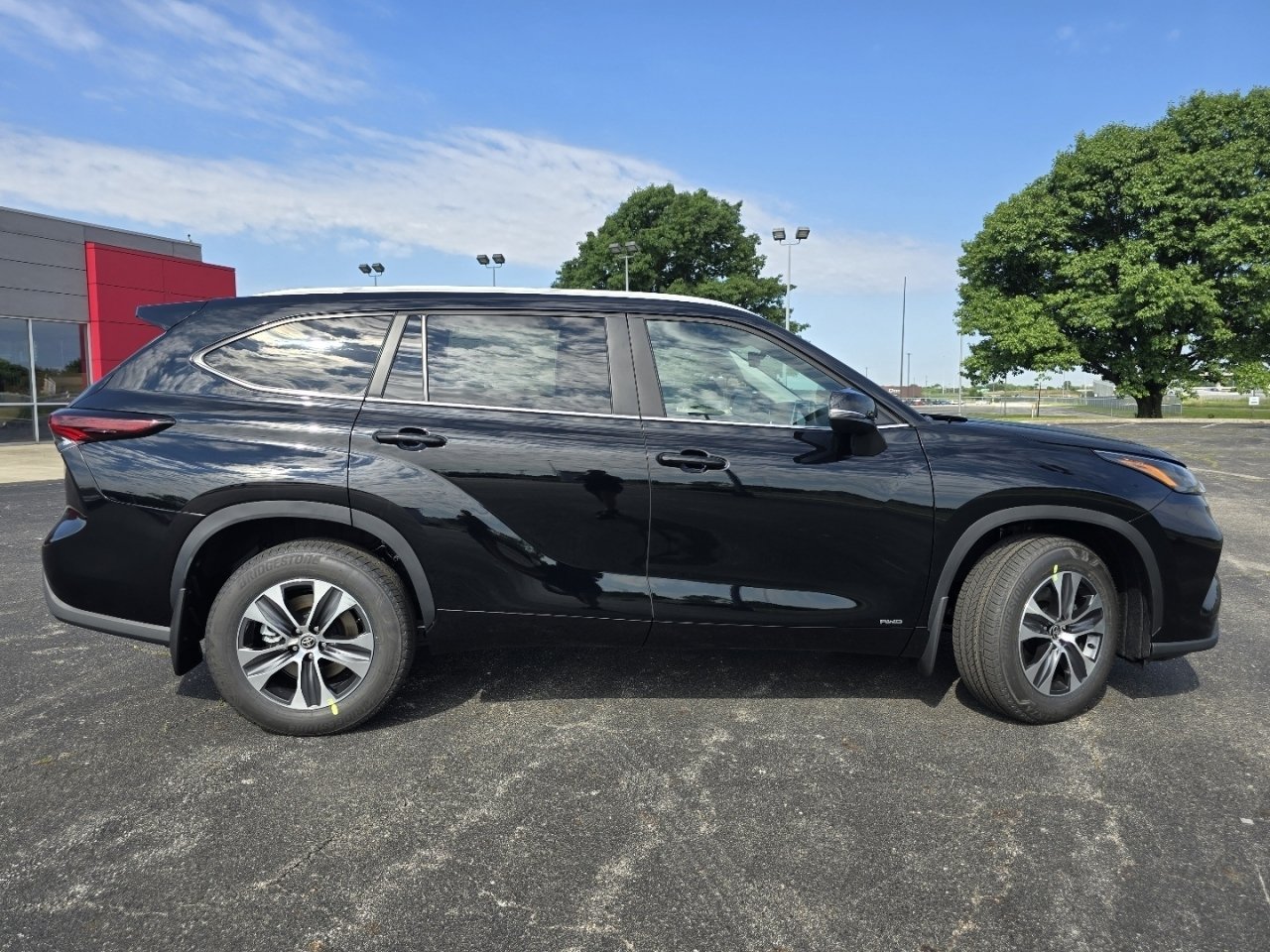New 2026 Toyota Highlander XLE AWD/4WD image 18