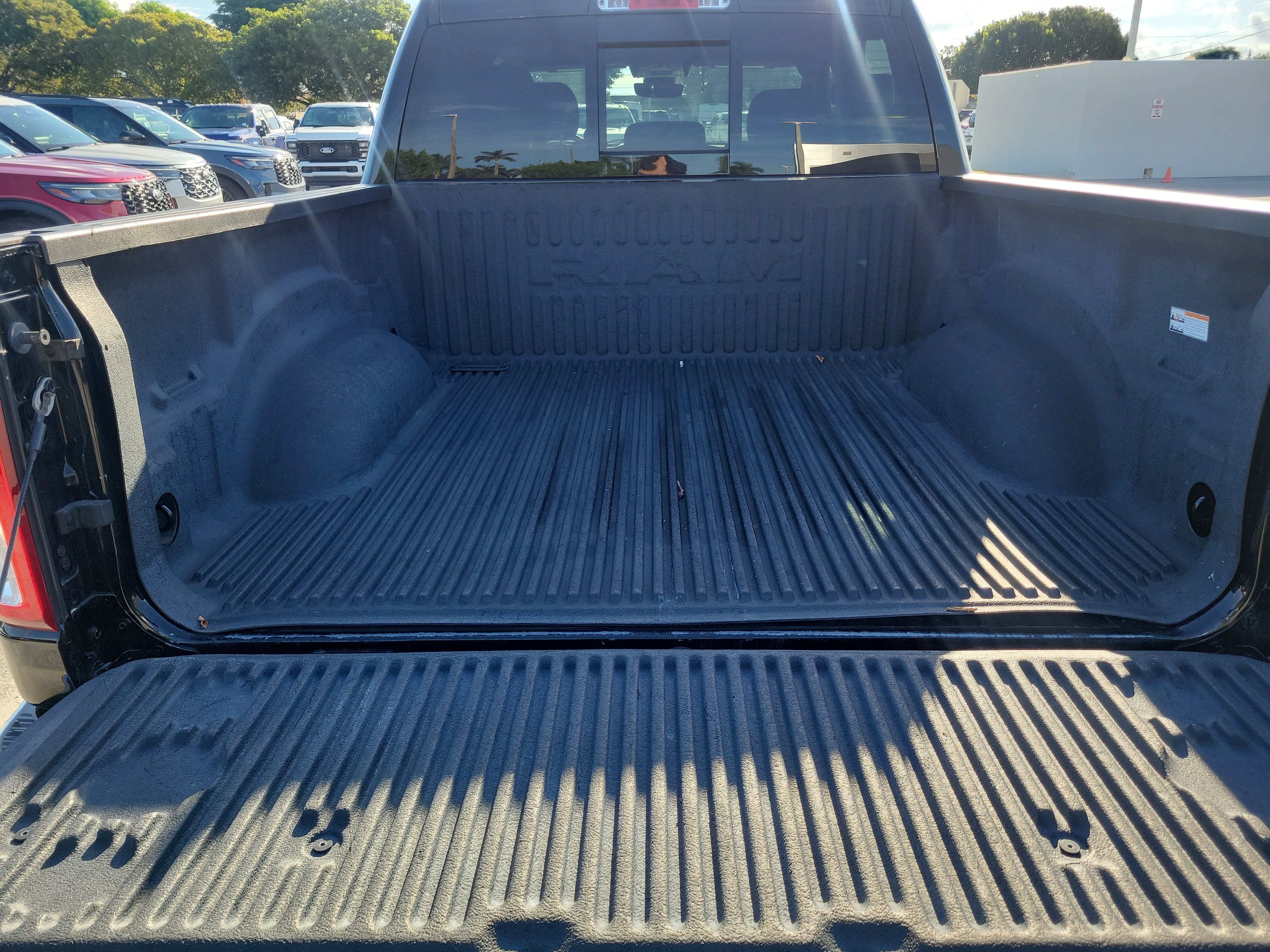 Used 2021 RAM 1500 2WD Crew Cab image 29