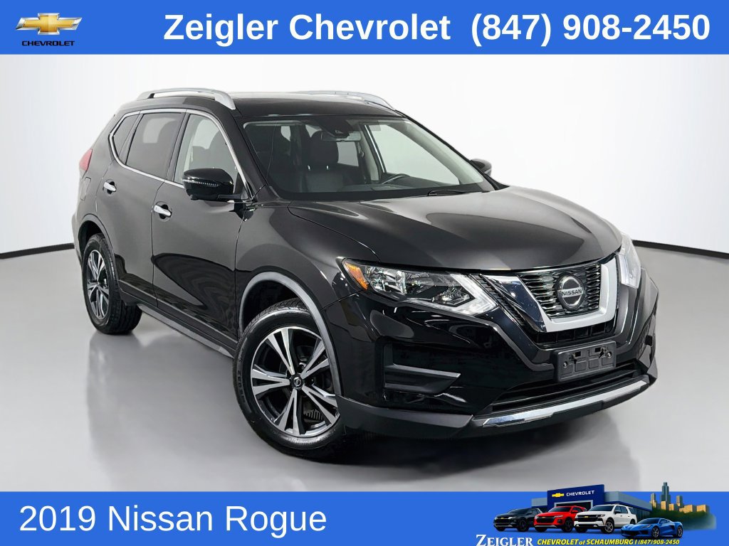 Used 2019 Nissan Rogue SV w/ Sun & Sound Touring Package AWD/4WD image 1