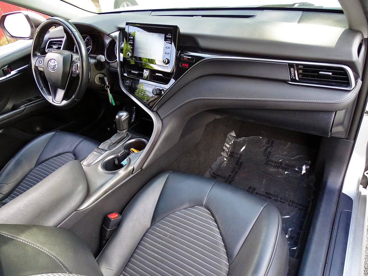 Used 2023 Toyota Camry SE FWD image 32