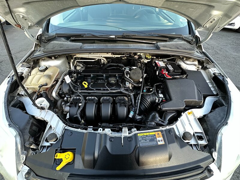 Used 2012 Ford Focus SE FWD image 10