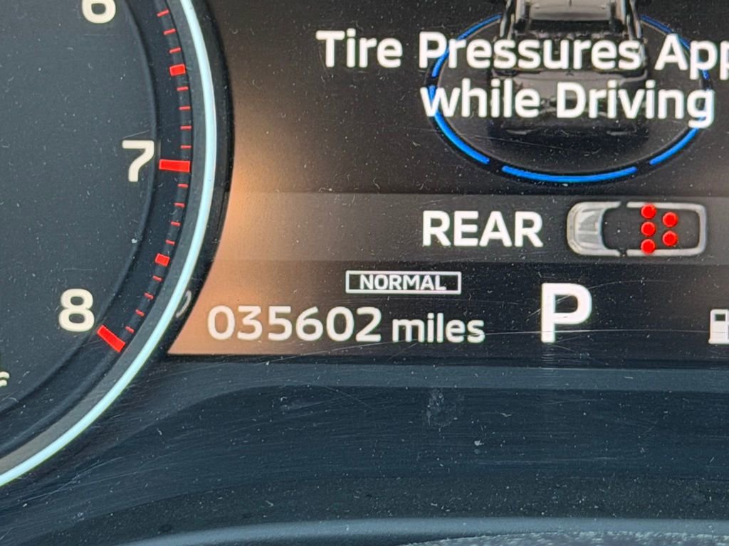 Used 2022 Mitsubishi Outlander SE AWD/4WD image 3