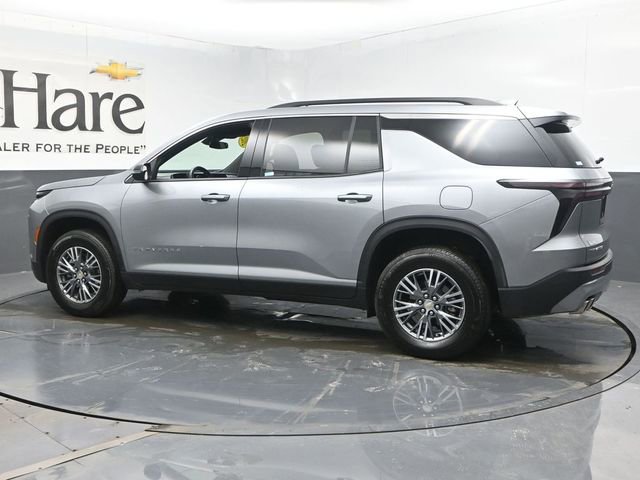 Used 2025 Chevrolet Traverse LT image 53