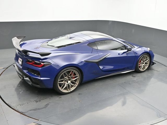 Used 2025 Chevrolet Corvette Z06 w/ Z07 Performance Package RWD image 28