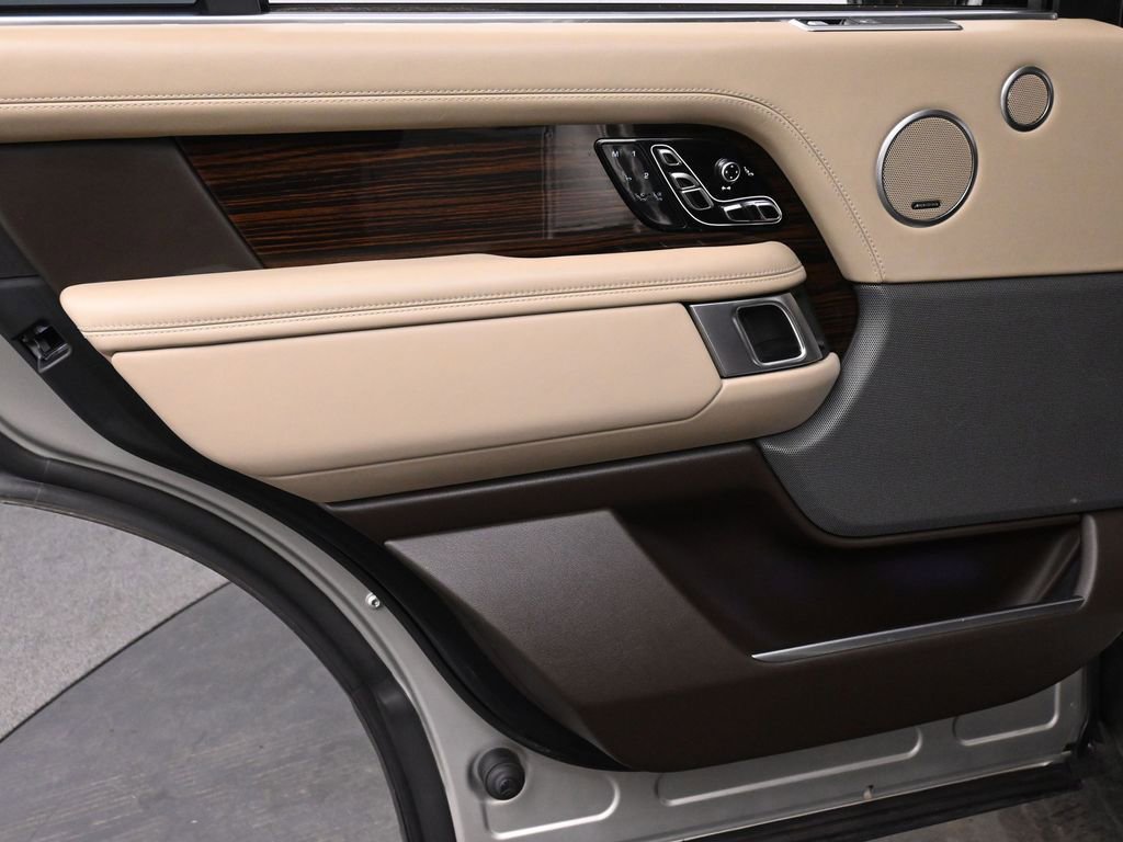 Used 2019 Land Rover Range Rover Long Wheelbase Autobiography image 17
