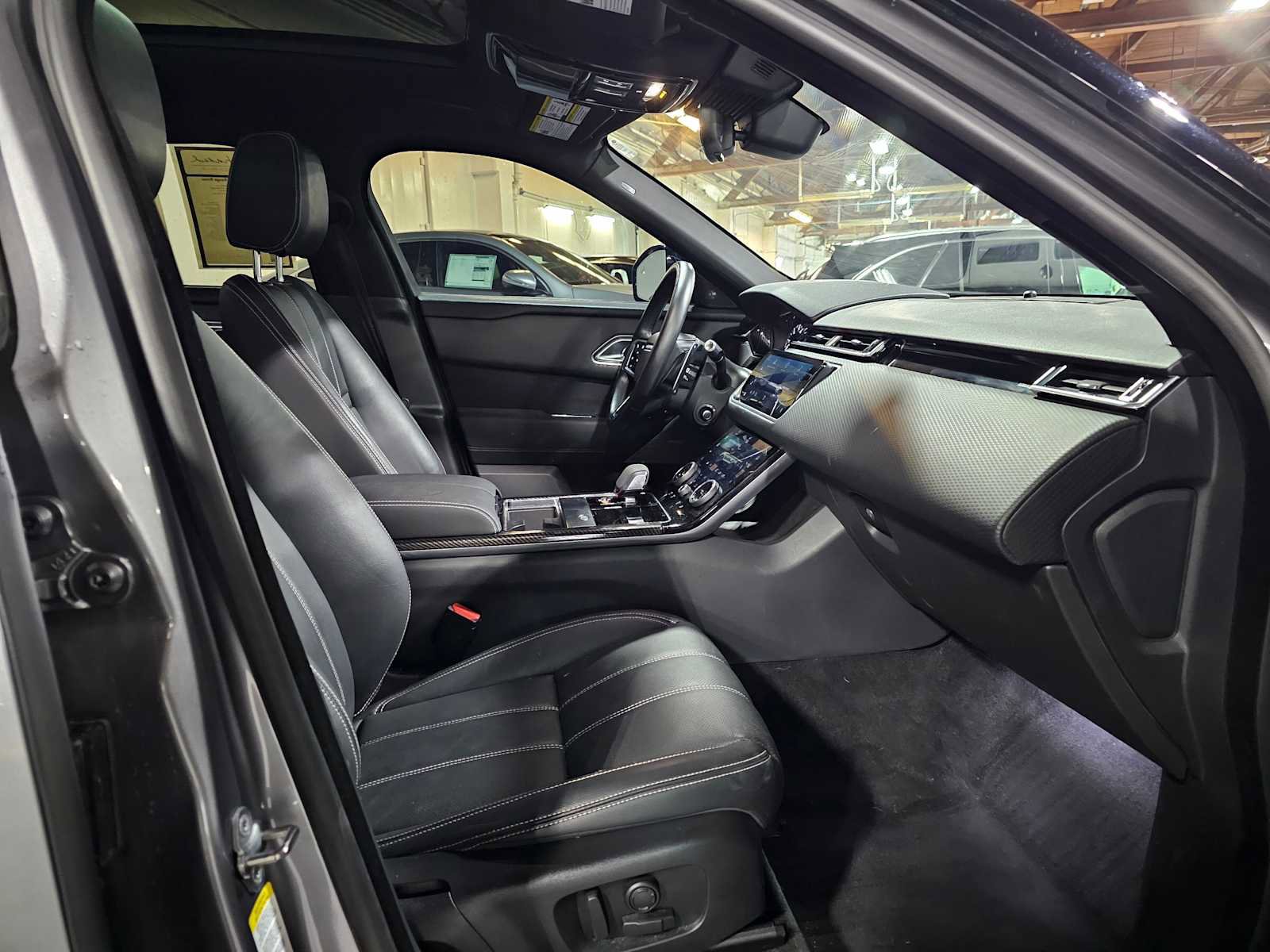 Used 2022 Land Rover Range Rover Velar R-Dynamic S AWD/4WD image 11