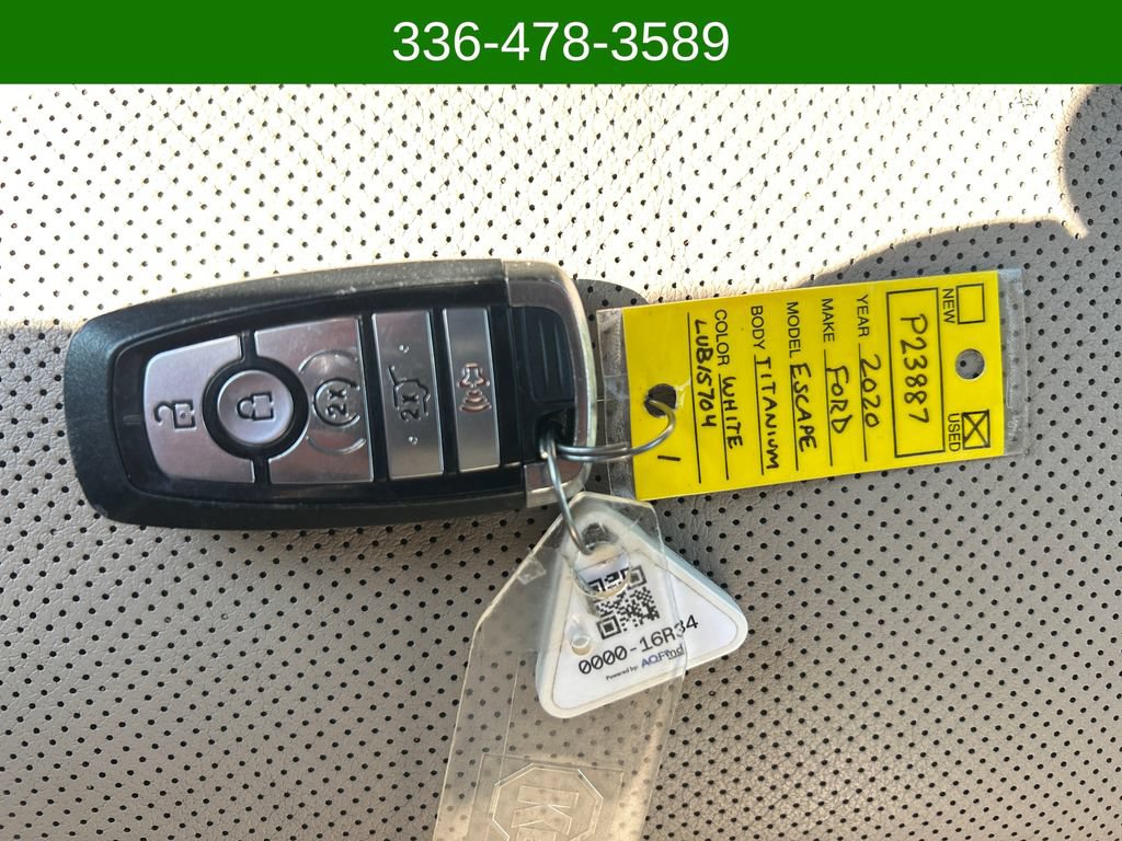 Used 2020 Ford Escape Titanium AWD/4WD image 28