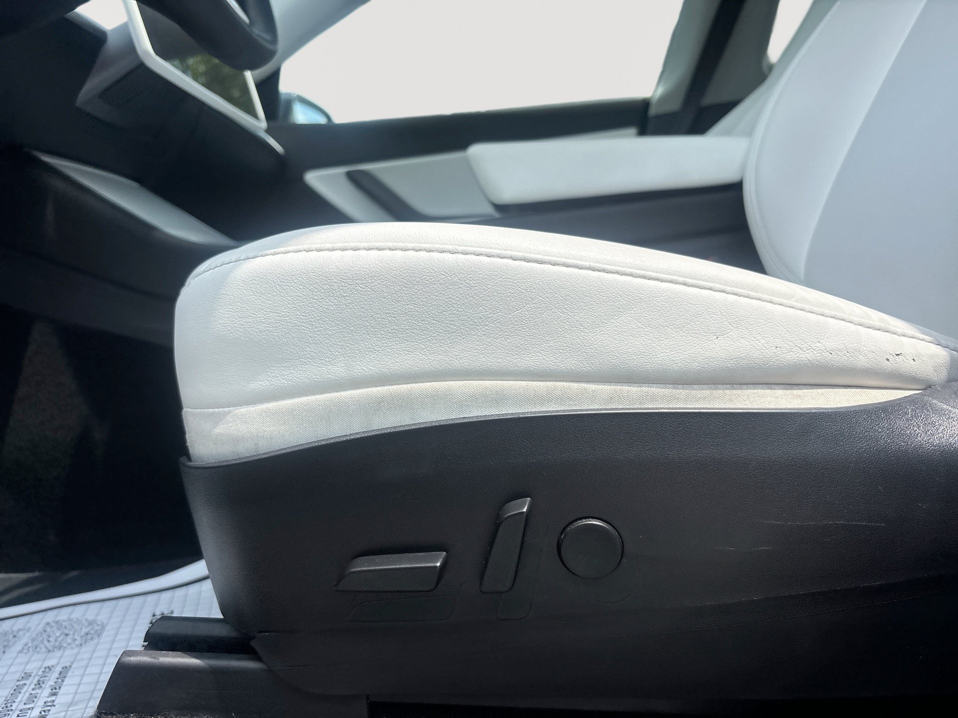 Used 2020 Tesla Model Y Long Range AWD/4WD image 14