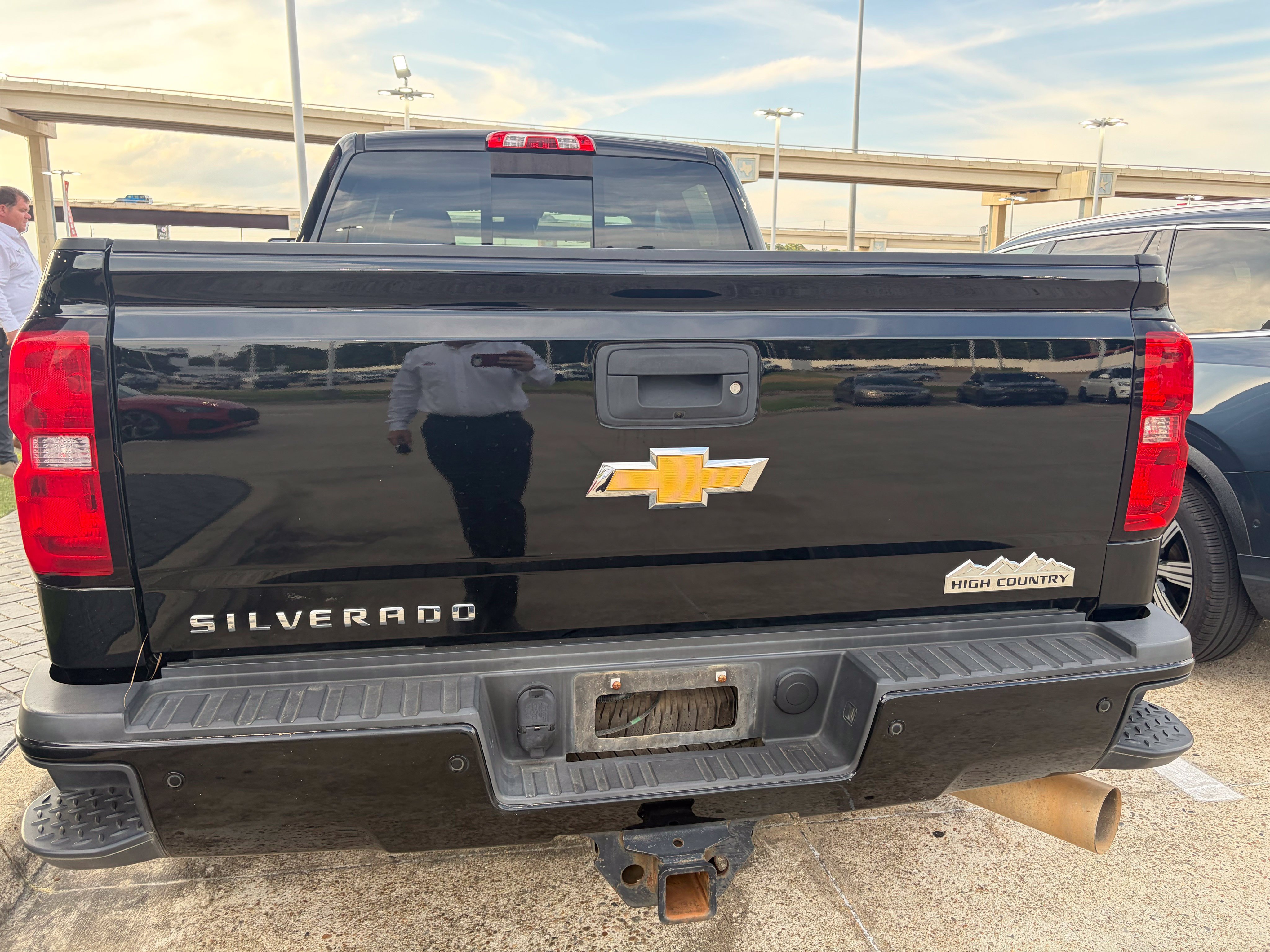 Used 2016 Chevrolet Silverado 2500 High Country w/ Duramax Plus Package AWD/4WD image 5