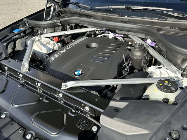 Used 2026 BMW X5 xDrive40i w/ Premium Package AWD/4WD image 15