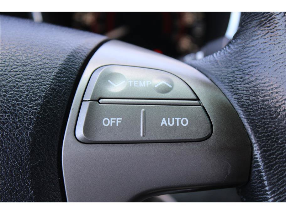 Used 2010 Toyota Highlander SE AWD/4WD image 22