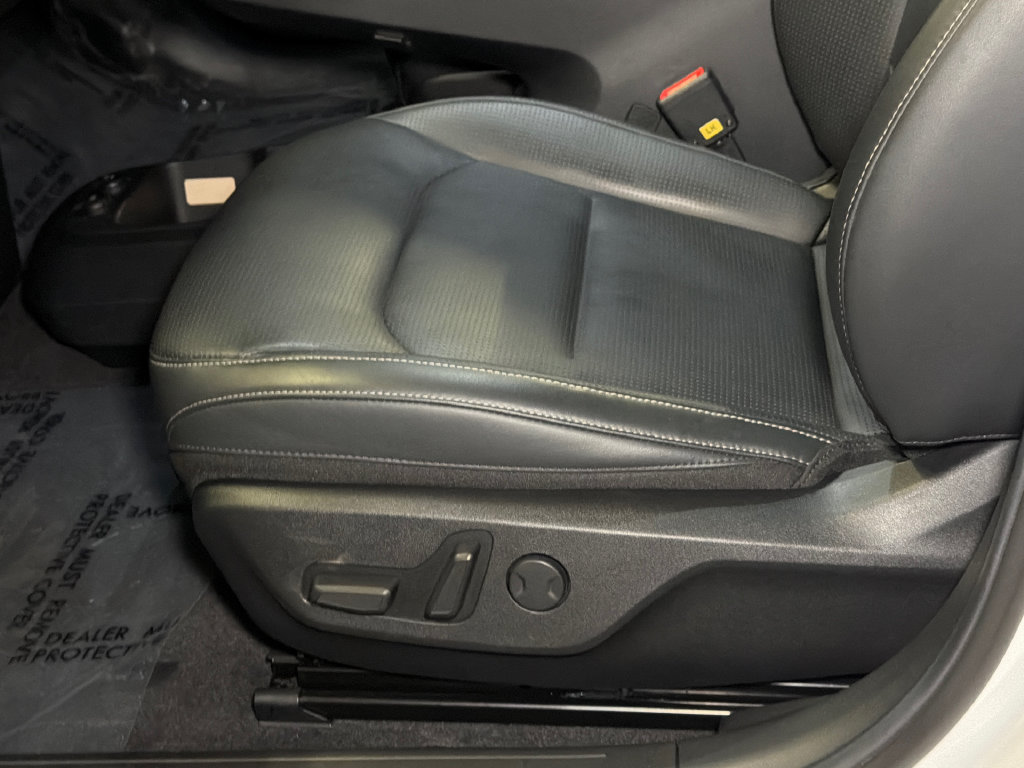 Certified 2025 Kia EV6 Wind RWD image 21