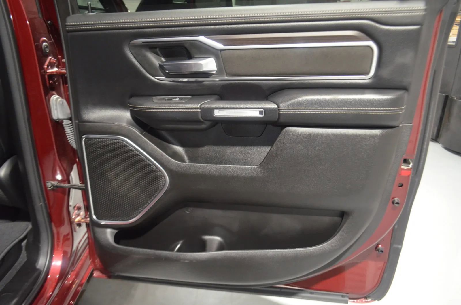 Used 2025 RAM 1500 Laramie image 20