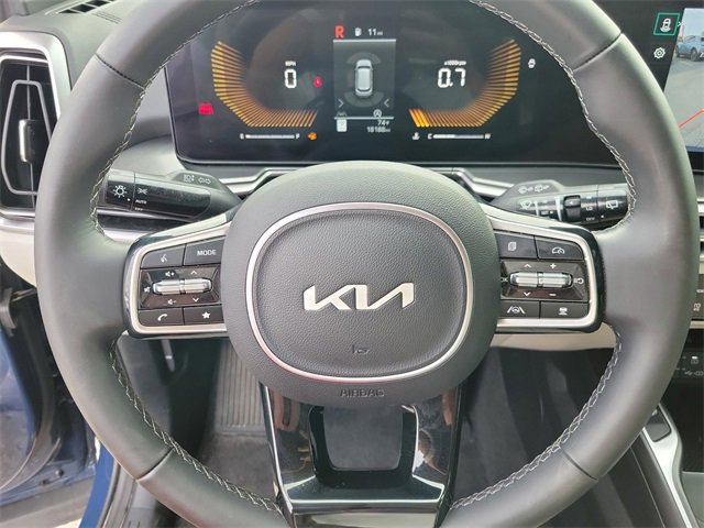 Used 2025 Kia Sorento S image 18
