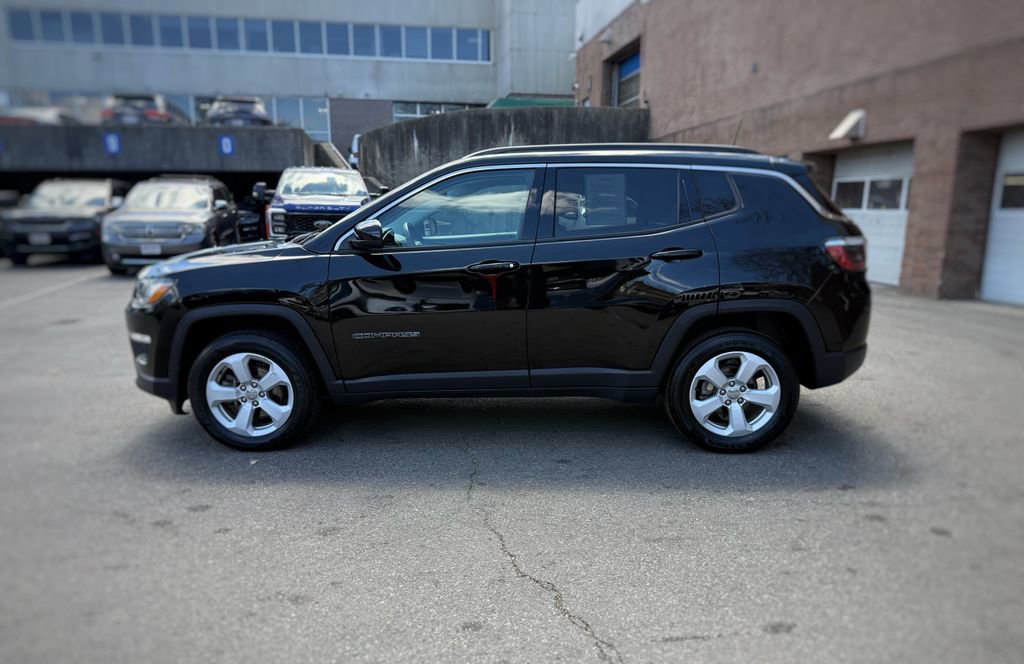 Used 2021 Jeep Compass Latitude w/ Convenience Group AWD/4WD image 14