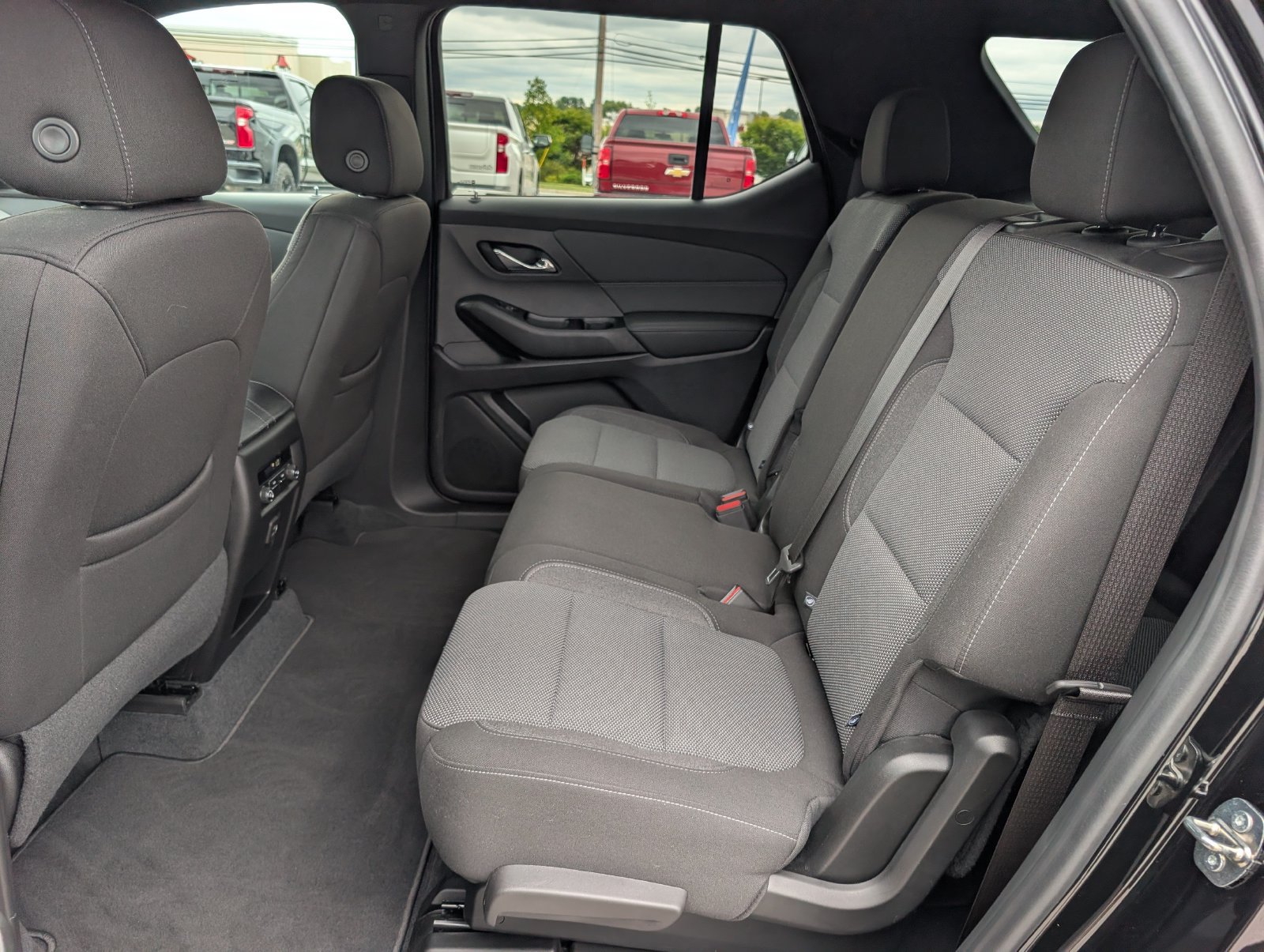 Used 2023 Chevrolet Traverse LT AWD/4WD image 18